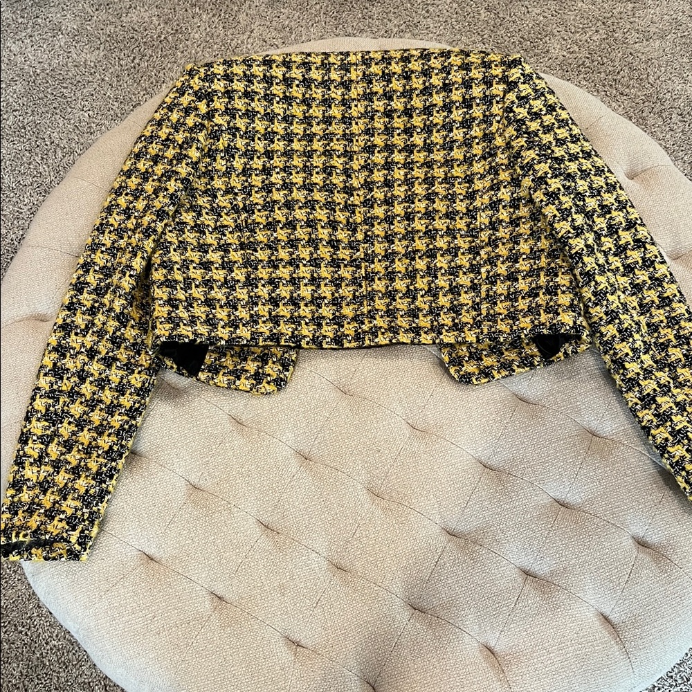 EUC Mango Cropped Yellow Blazer XS - Picture 6 of 6